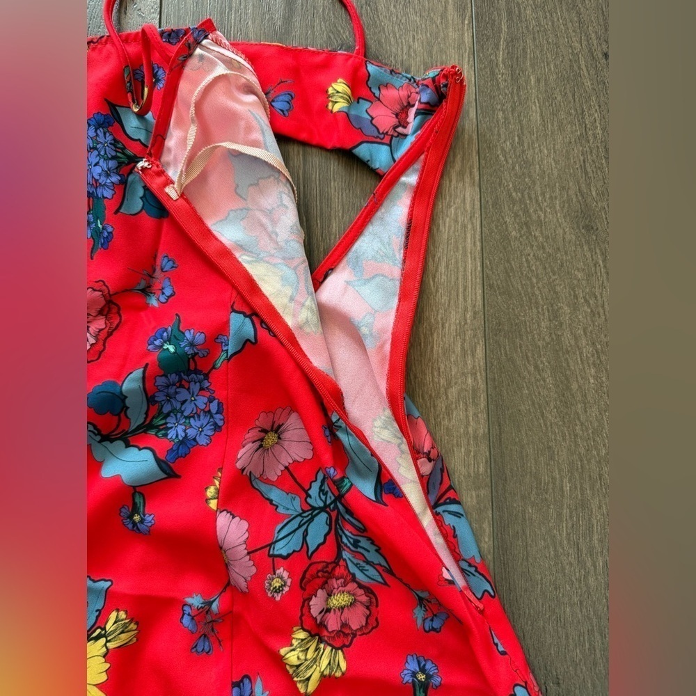 NWOT Fame and Partners Red Floral Spaghetti Strap Dress Size 2 - Picture 10 of 10
